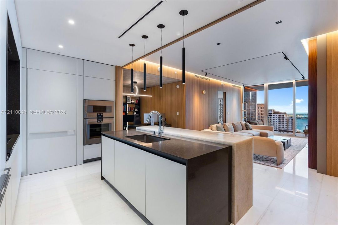 For Sale: $2,999,000 (2 beds, 3 baths, 1699 Square Feet)