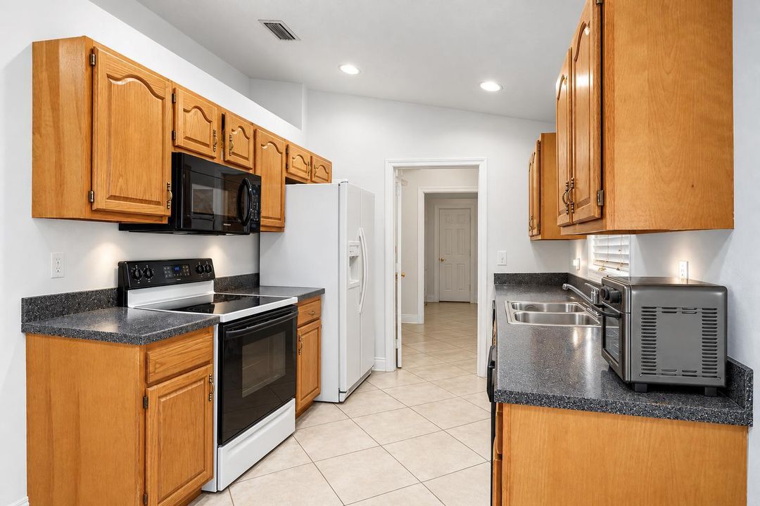 007-058-Kitchen1-1500x1000