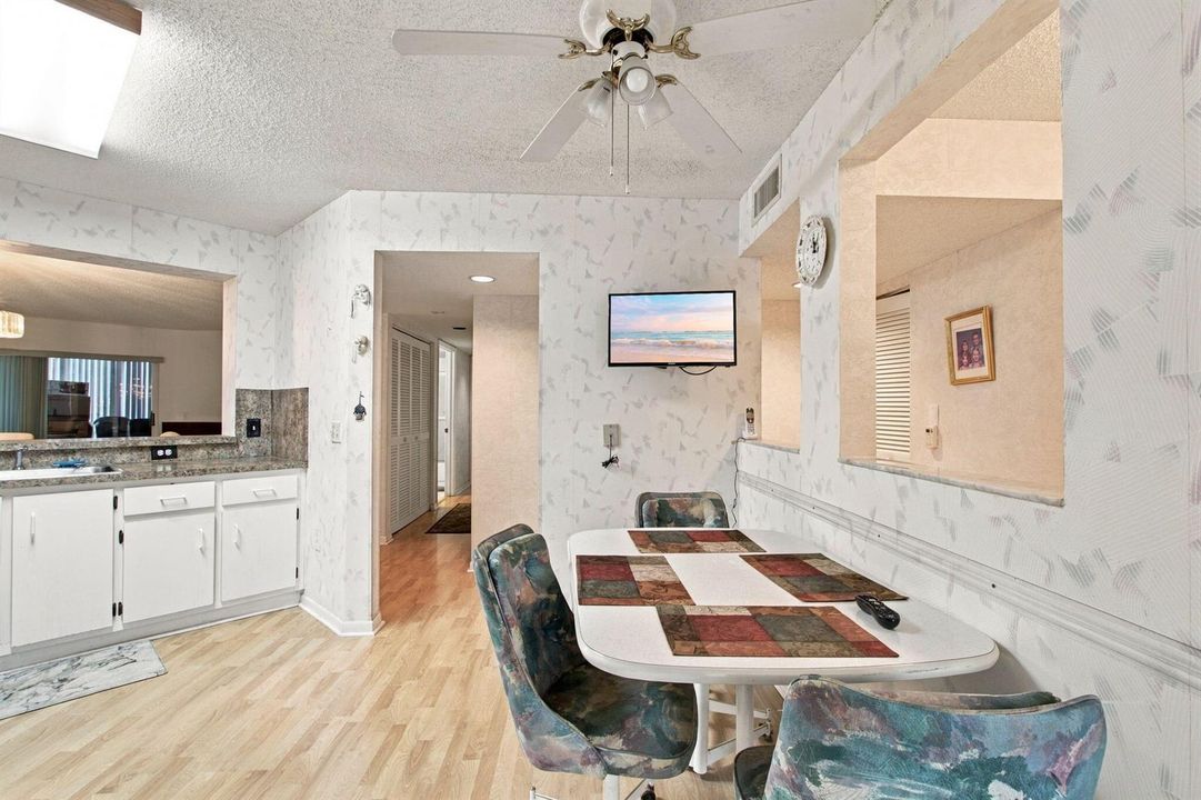 15-web-or-mls-7605-trent-dr-103b