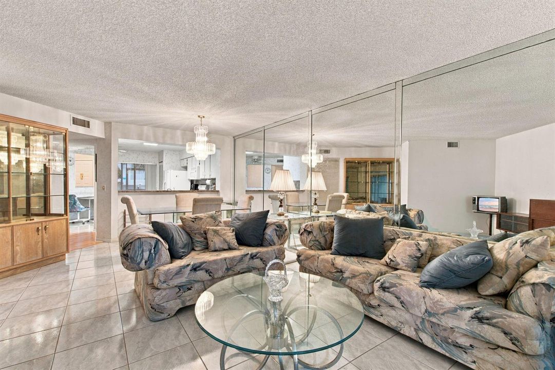 10-web-or-mls-7605-trent-dr-103b