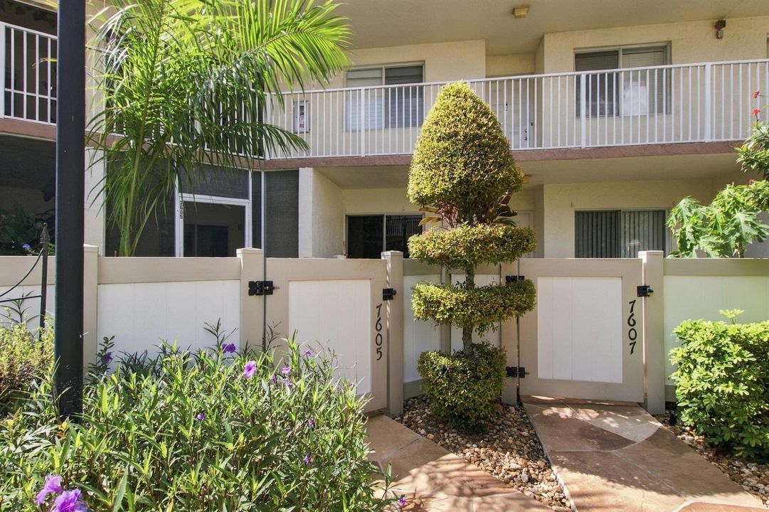 6-web-or-mls-7605-trent-dr-103b