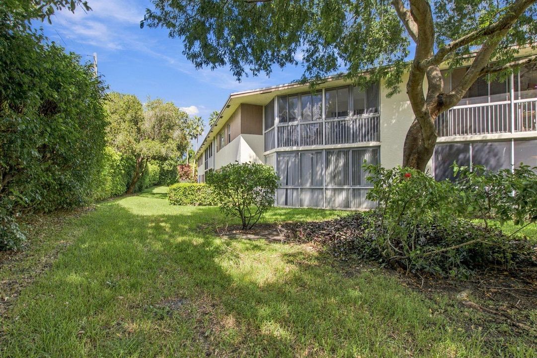 27-web-or-mls-7605-trent-dr-103b