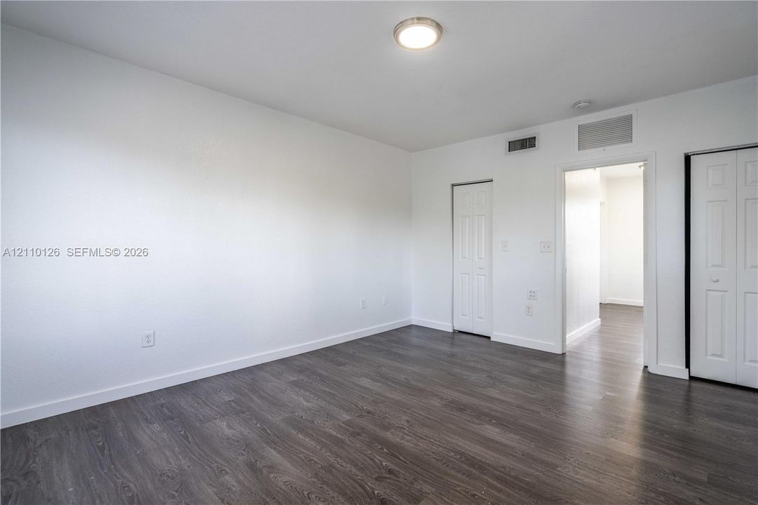 В аренду: $2,300 (1 спален, 1 ванн, 800 Квадратных фут)