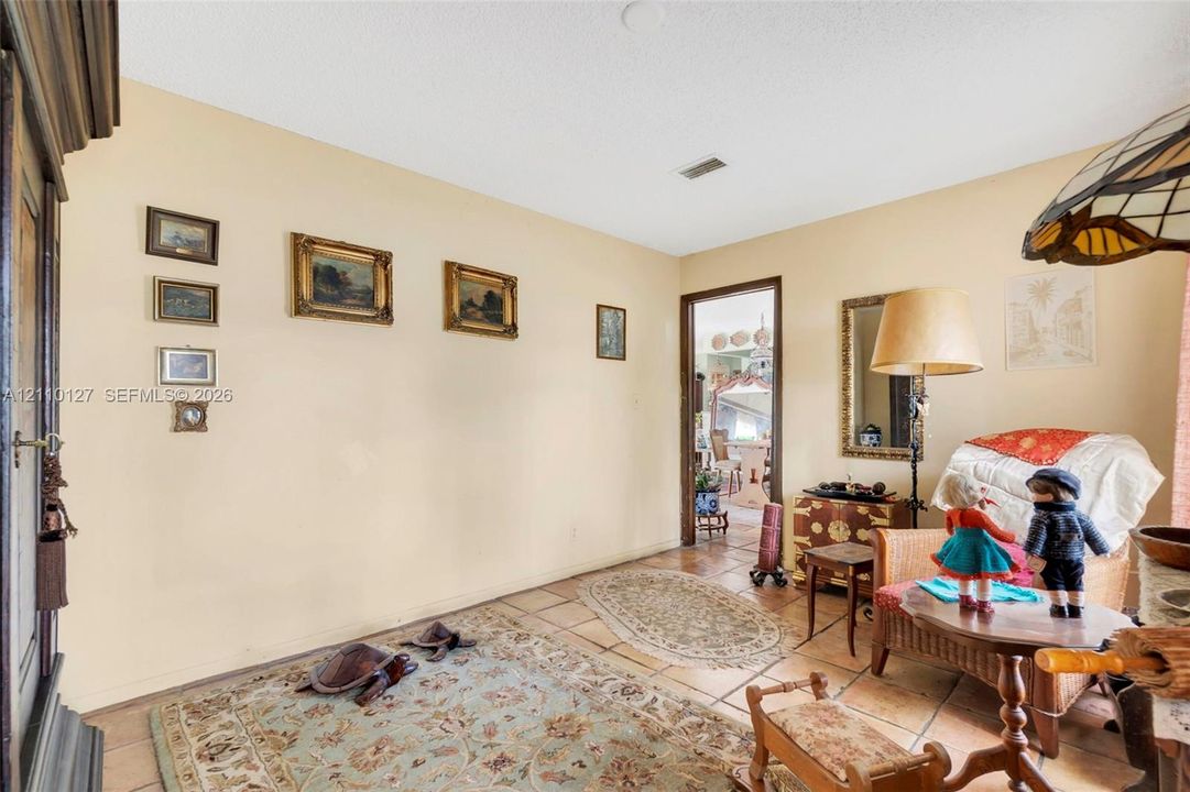 Ceramic tile flooring throughout the room