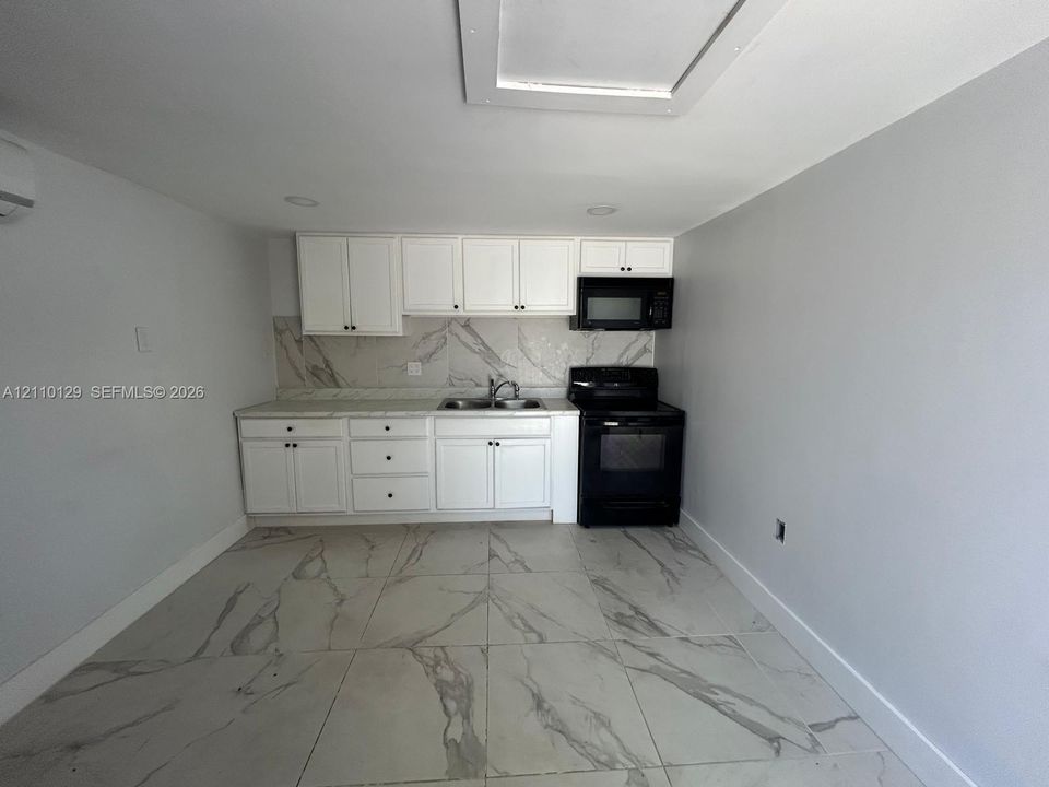 В аренду: $2,250 (2 спален, 1 ванн, 1206 Квадратных фут)