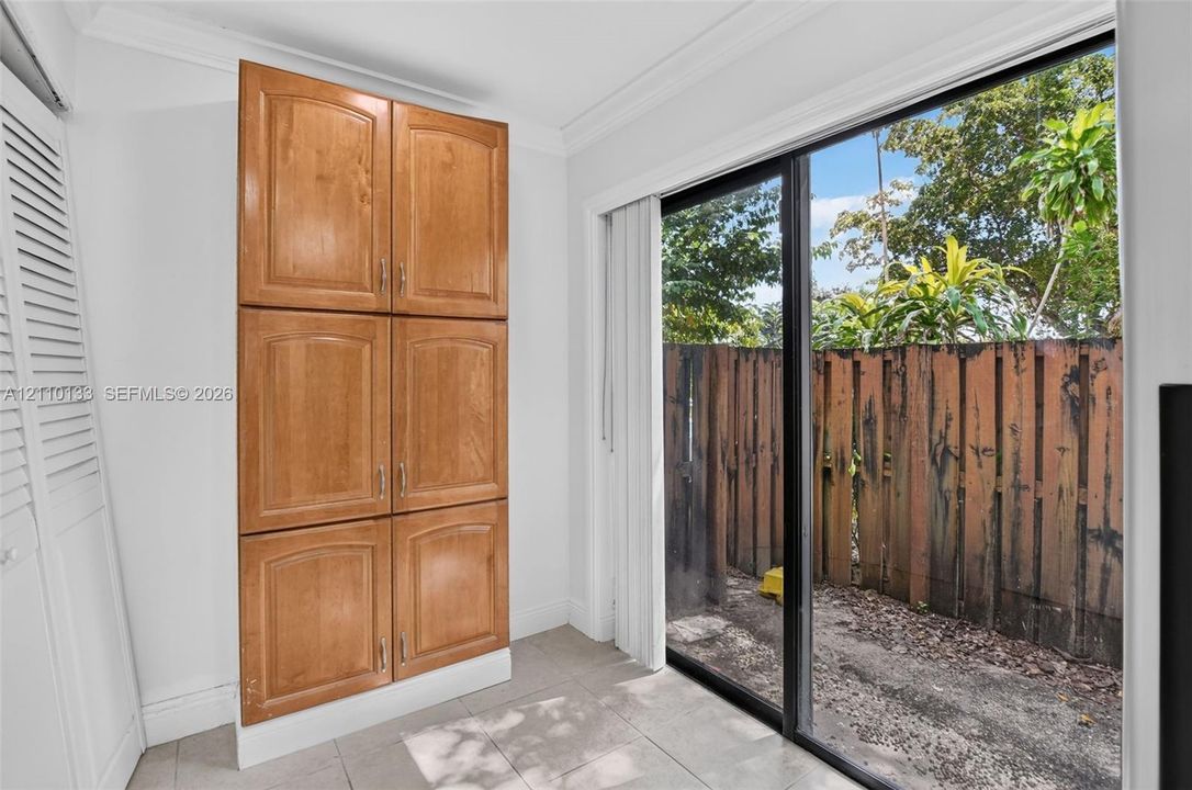 For Rent: $3,200 (3 beds, 2 baths, 1550 Square Feet)