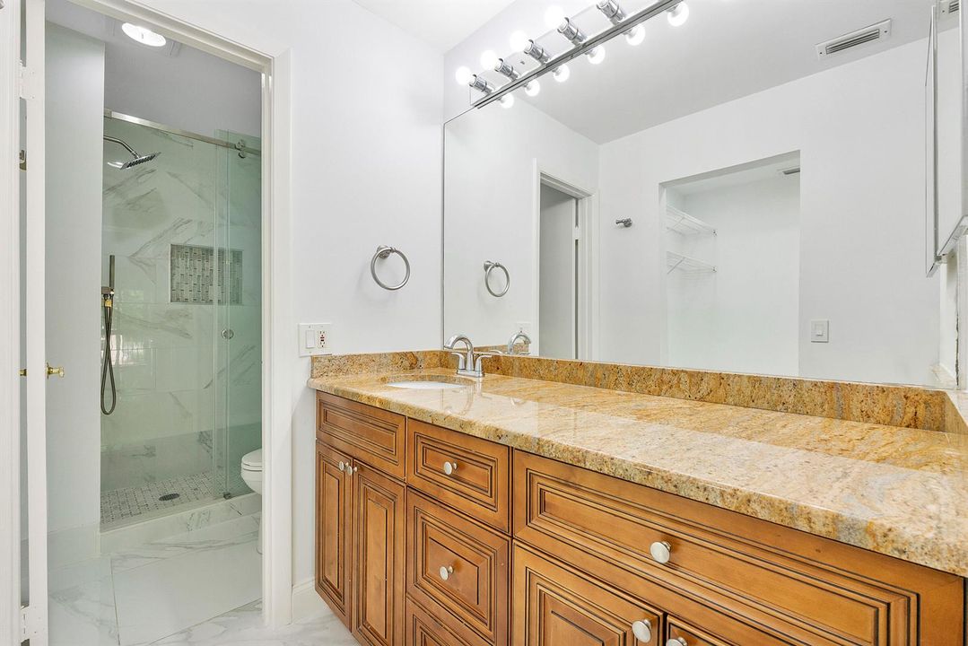 1913 Sw 15th St unit 24_027