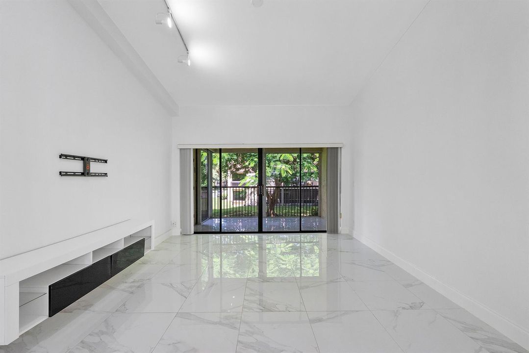 1913 Sw 15th St unit 24_014