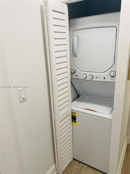 В аренду: $3,000 (2 спален, 2 ванн, 7480 Квадратных фут)