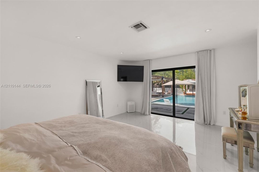 В аренду: $7,500 (4 спален, 3 ванн, 2686 Квадратных фут)