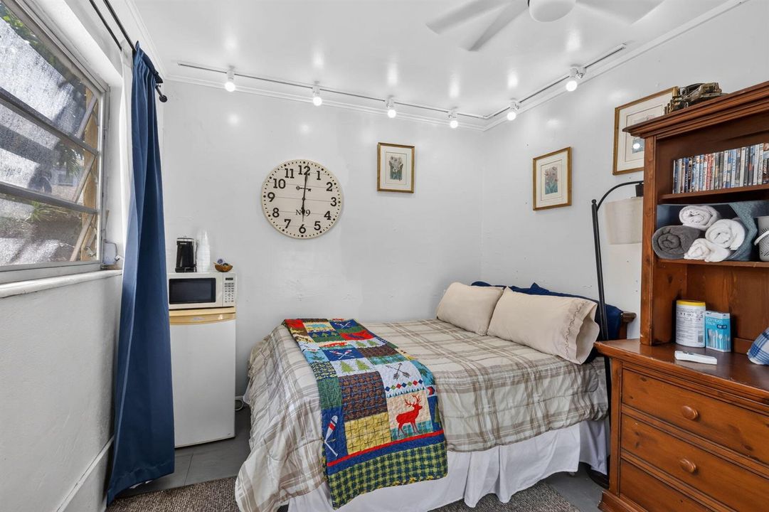Guest Suite Bedroom