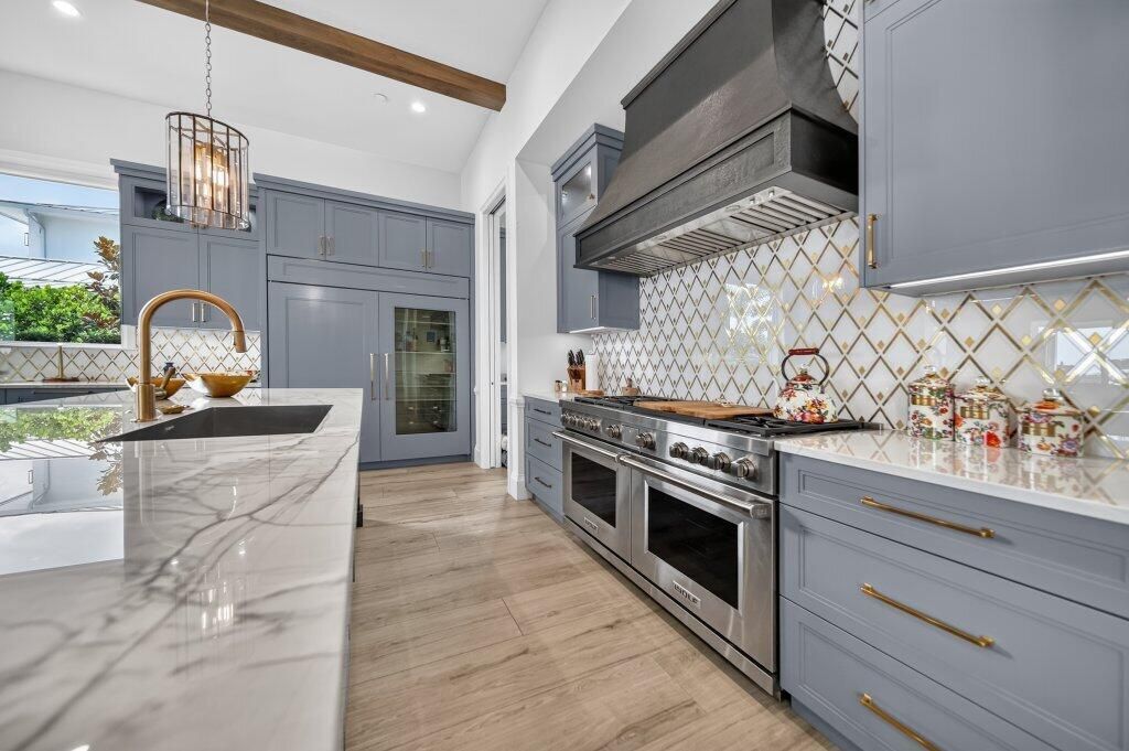 kitchen5.jpg-SMALL