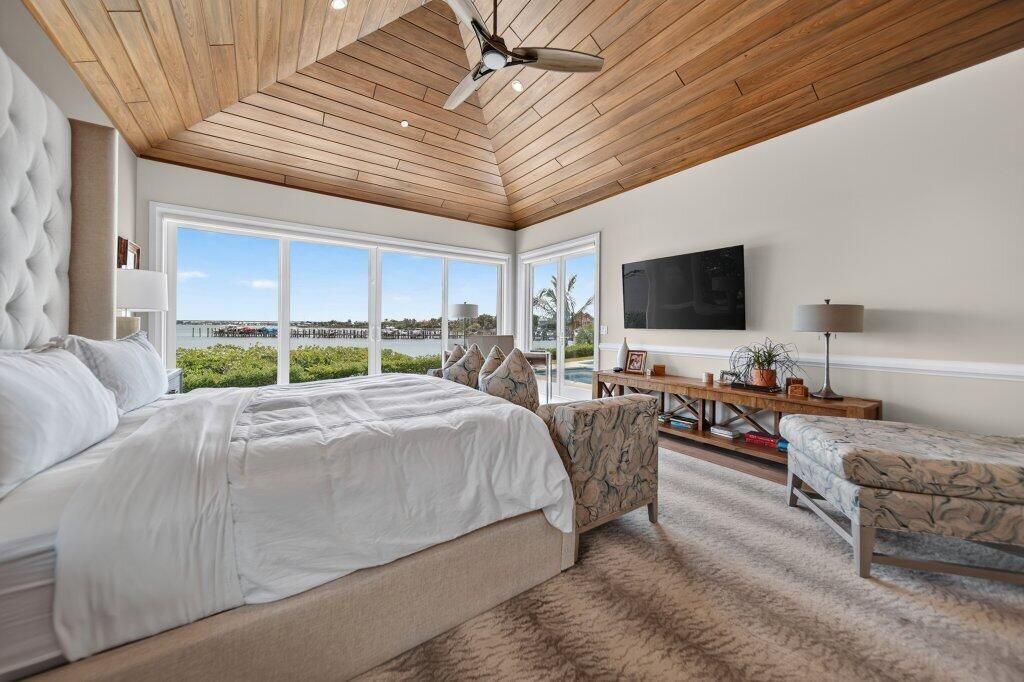 primarysuite1b.jpg-SMALL
