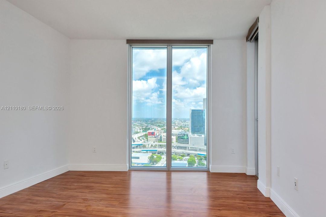 For Rent: $4,650 (3 beds, 3 baths, 1486 Square Feet)