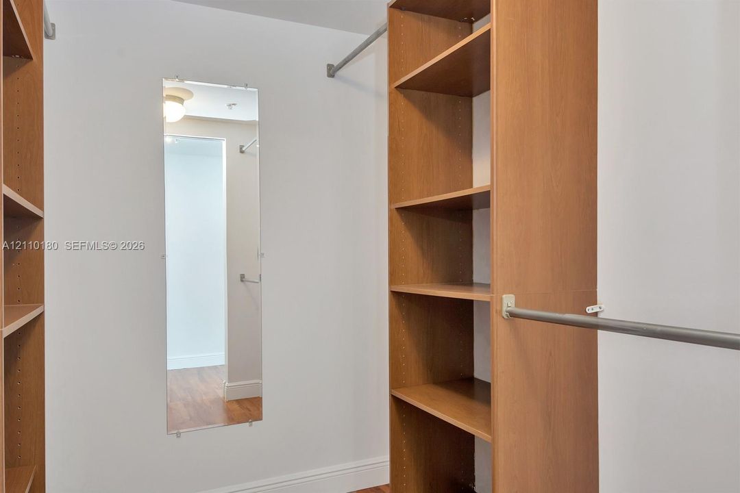For Rent: $4,650 (3 beds, 3 baths, 1486 Square Feet)
