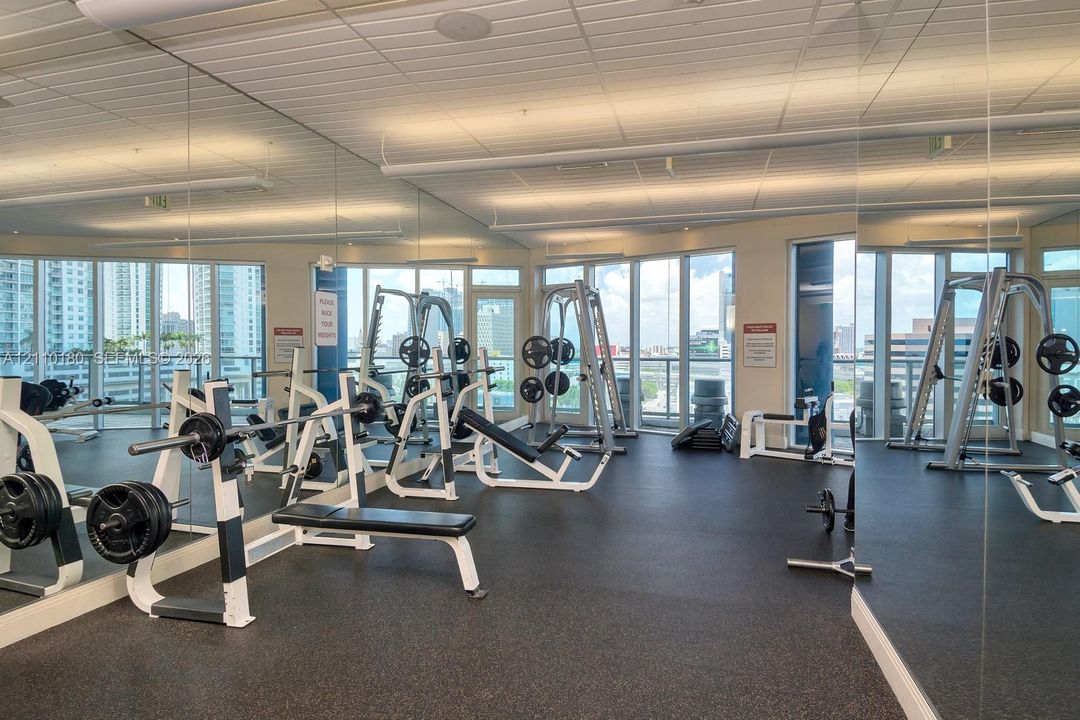 For Rent: $4,650 (3 beds, 3 baths, 1486 Square Feet)