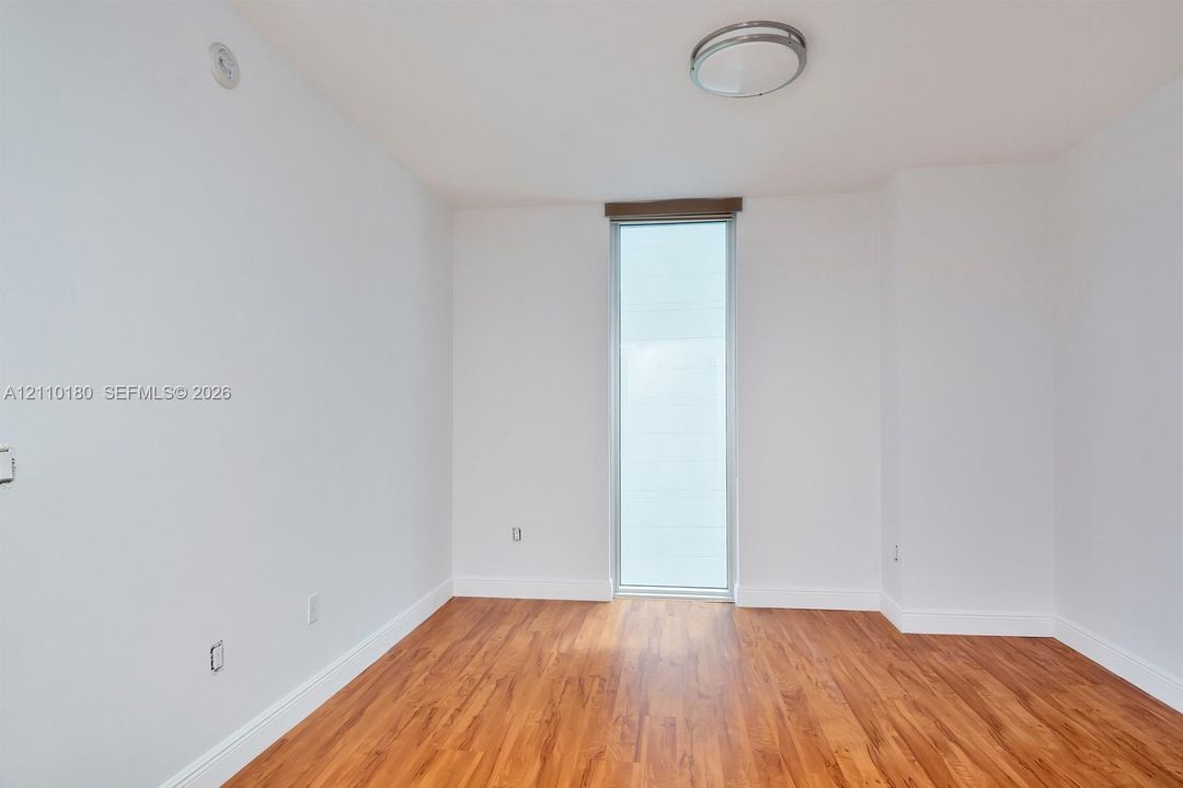 For Rent: $4,650 (3 beds, 3 baths, 1486 Square Feet)