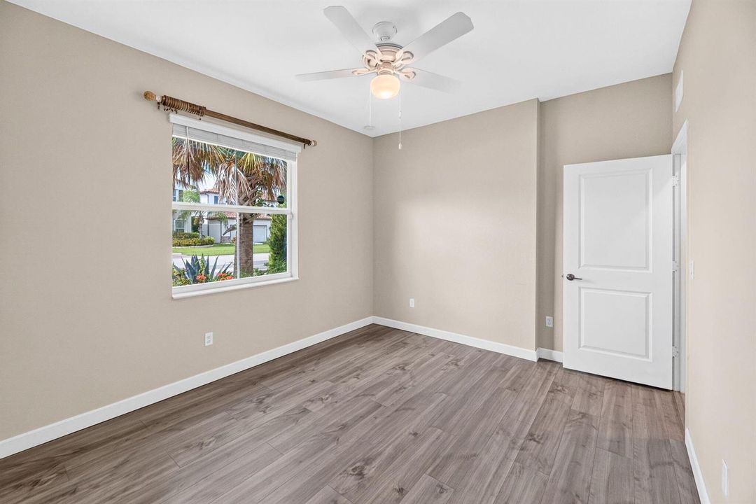 58-web-or-mls-Front bedroom 4