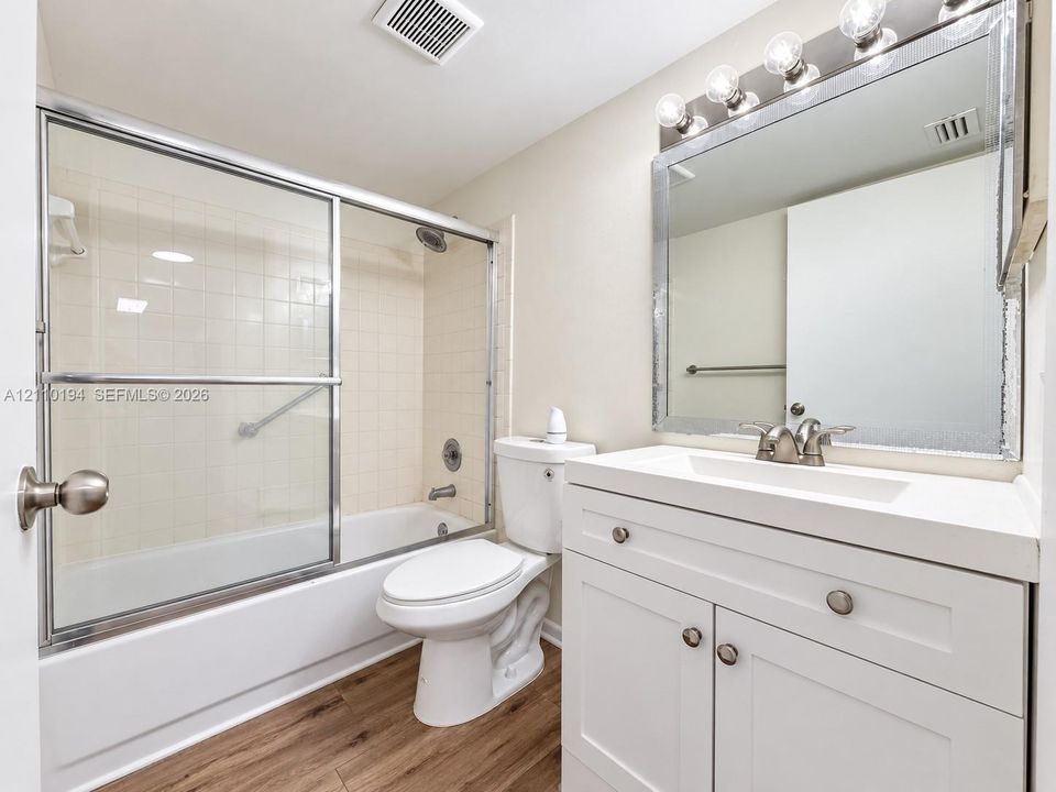 2nd bathroom