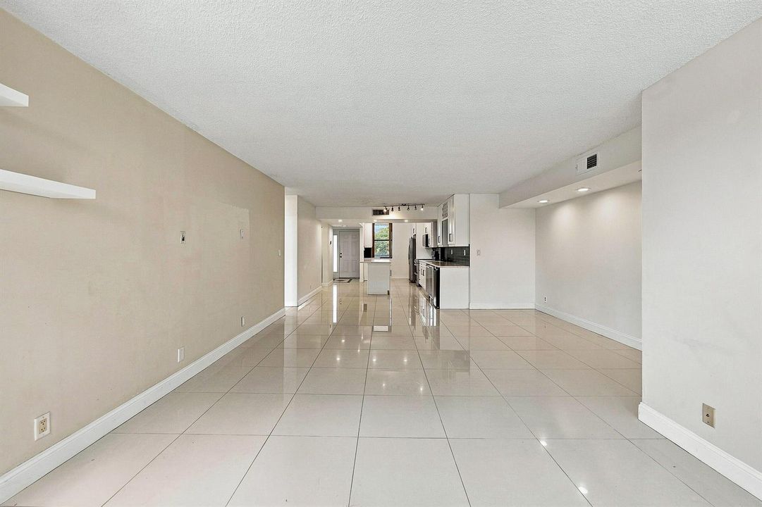 22_living room