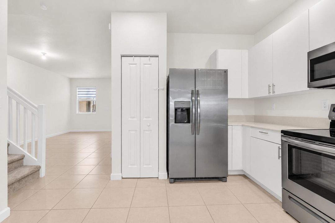 Vacant Modern Open-Plan Kitchen Interior