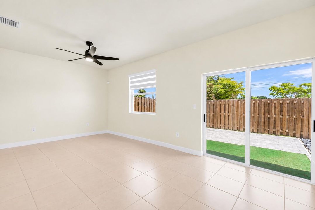 Vacant Modern Open-Plan LR INTERIOR 4