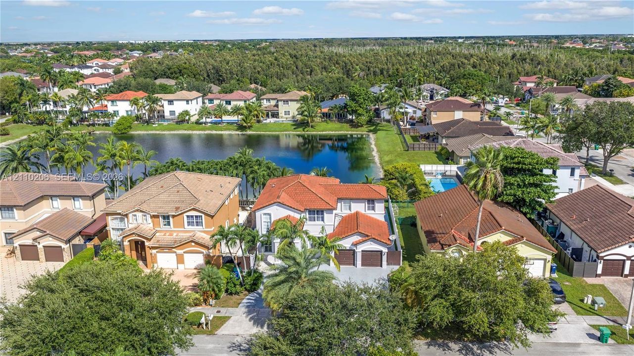 На продажу: $949,000 (4 спален, 3 ванн, 2589 Квадратных фут)