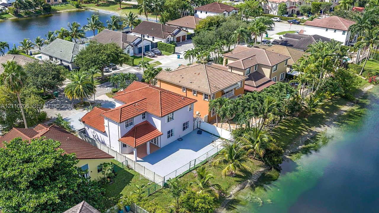 На продажу: $949,000 (4 спален, 3 ванн, 2589 Квадратных фут)