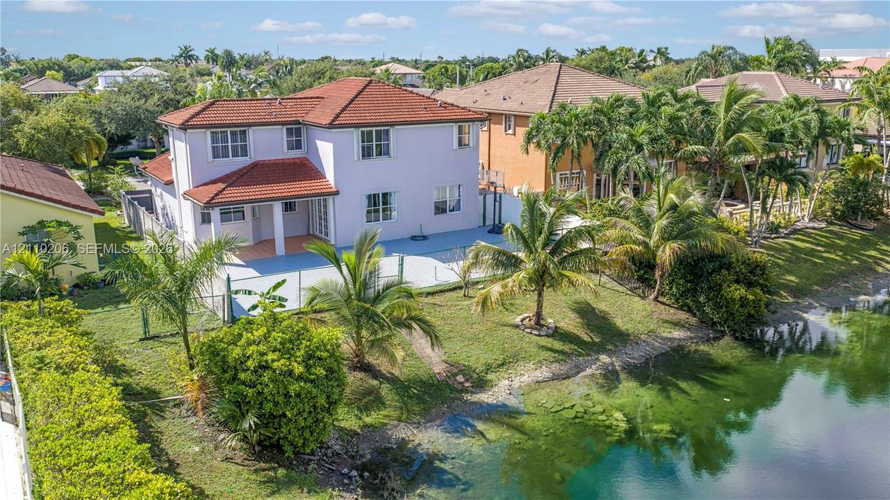 На продажу: $949,000 (4 спален, 3 ванн, 2589 Квадратных фут)