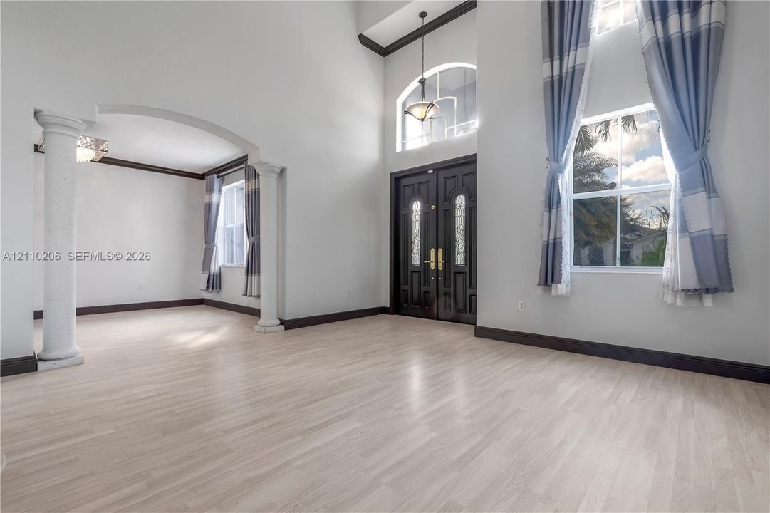На продажу: $949,000 (4 спален, 3 ванн, 2589 Квадратных фут)