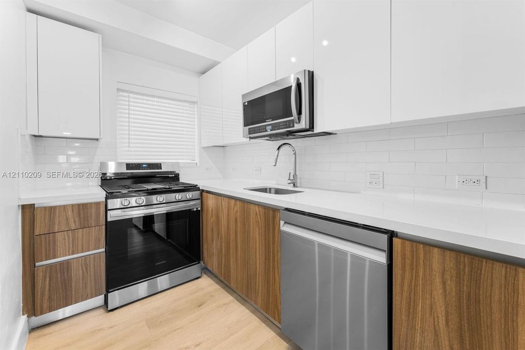 For Rent: $1,700 (0 beds, 1 baths, 12408 Square Feet)