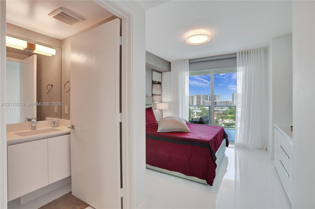 En Venta: $1,549,000 (3 camas, 3 baños, 1892 Pies cuadrados)