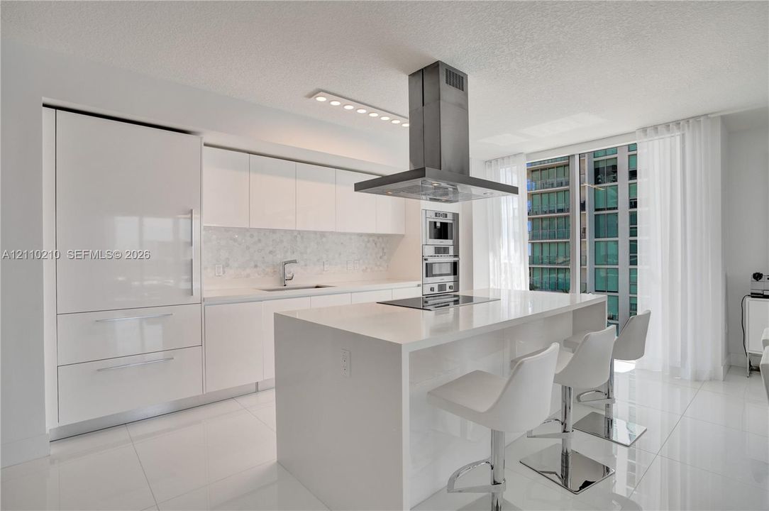 En Venta: $1,549,000 (3 camas, 3 baños, 1892 Pies cuadrados)
