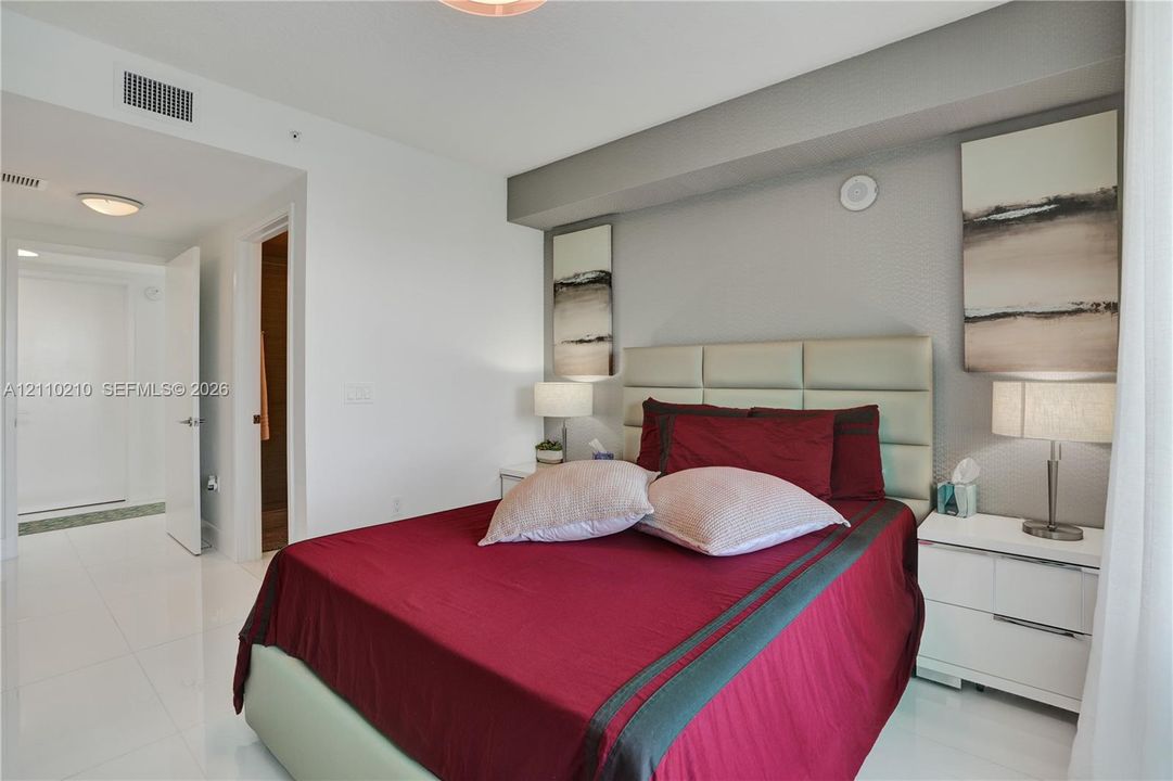 En Venta: $1,549,000 (3 camas, 3 baños, 1892 Pies cuadrados)