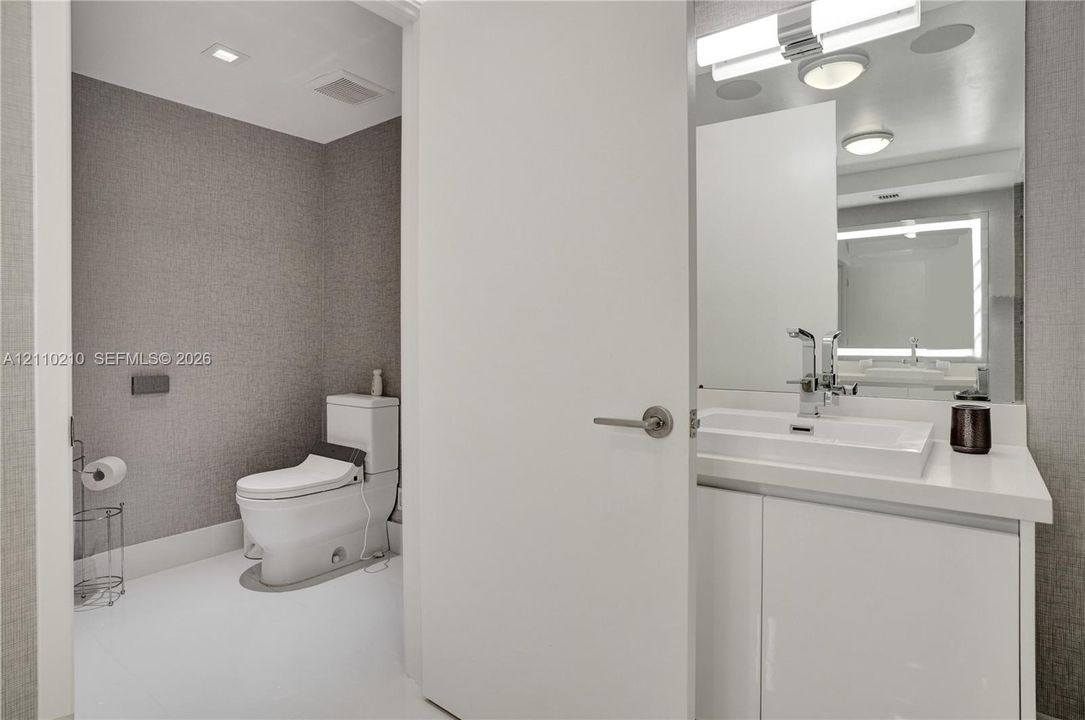 En Venta: $1,549,000 (3 camas, 3 baños, 1892 Pies cuadrados)