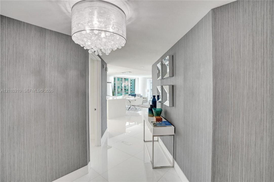 En Venta: $1,549,000 (3 camas, 3 baños, 1892 Pies cuadrados)