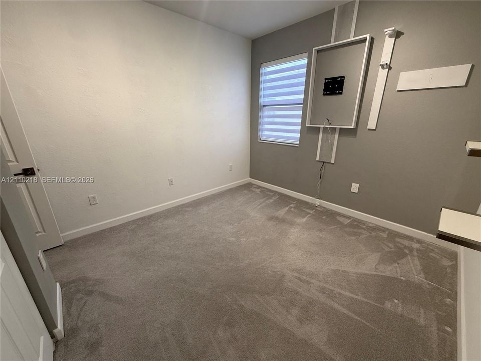 For Rent: $5,950 (5 beds, 4 baths, 2833 Square Feet)