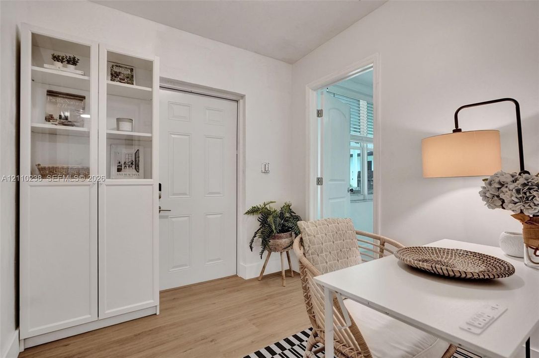 En Venta: $850,000 (3 camas, 3 baños, 974 Pies cuadrados)