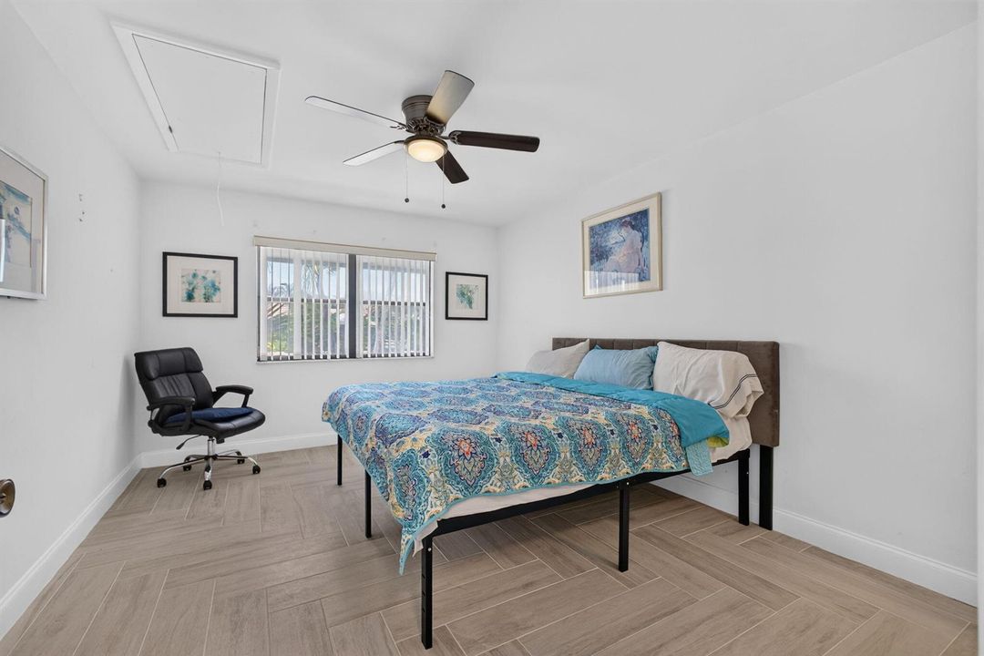 Guest bedroom