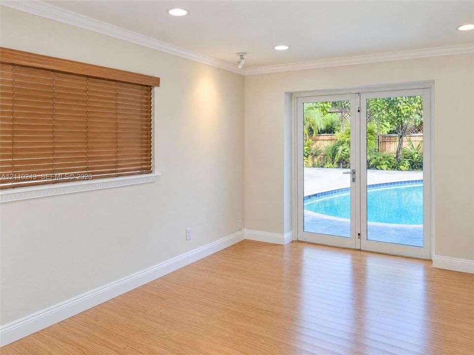 For Sale: $836,000 (3 beds, 2 baths, 1590 Square Feet)