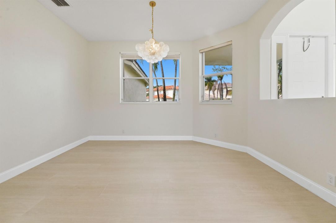 08 Dining room 01