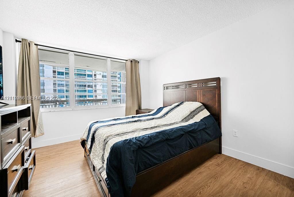 En Venta: $260,000 (2 camas, 2 baños, 1565 Pies cuadrados)