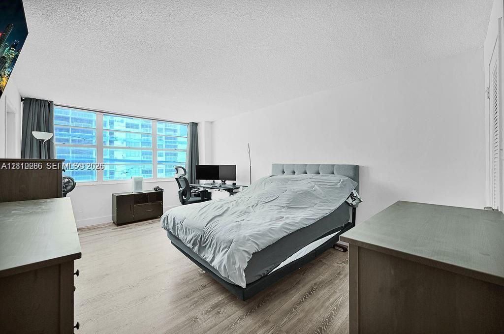 En Venta: $260,000 (2 camas, 2 baños, 1565 Pies cuadrados)