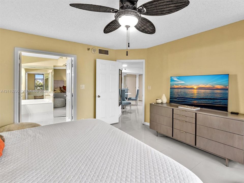 Spacious Primary Bedroom with En-Suite Bathroom and Walk-In Closet