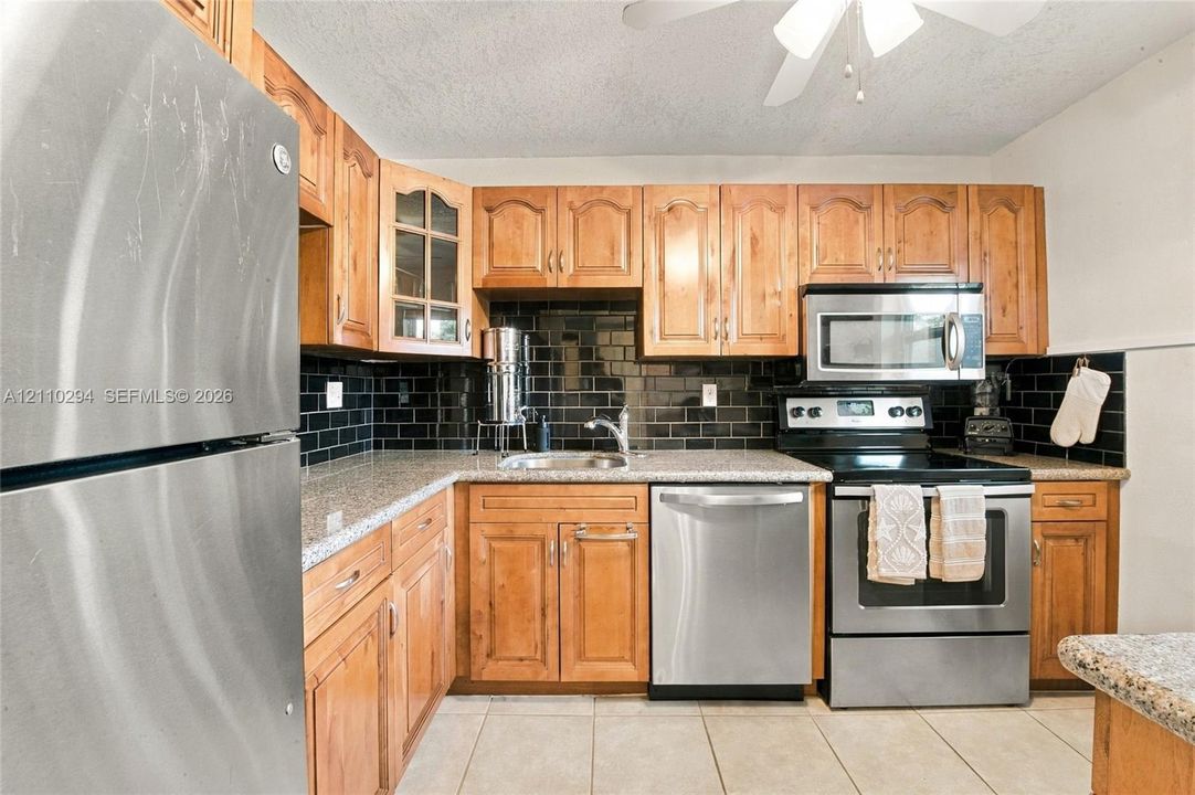 En Venta: $165,000 (2 camas, 2 baños, 0 Pies cuadrados)