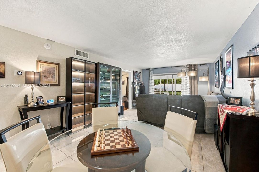 En Venta: $165,000 (2 camas, 2 baños, 0 Pies cuadrados)