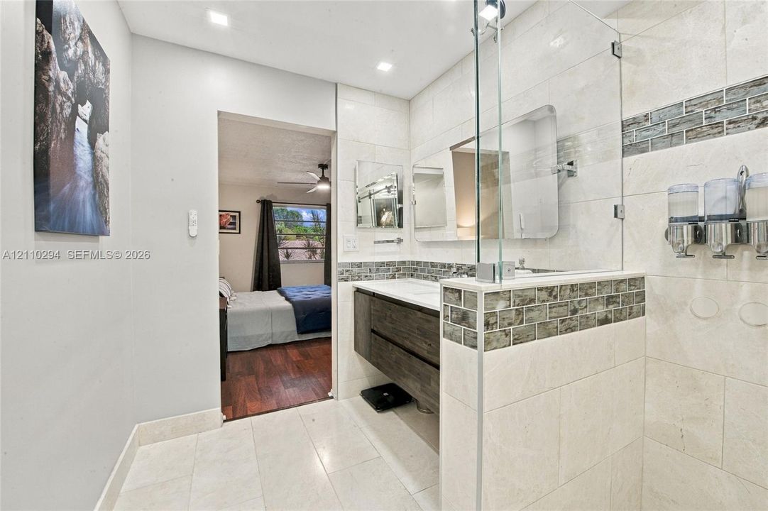 En Venta: $165,000 (2 camas, 2 baños, 0 Pies cuadrados)
