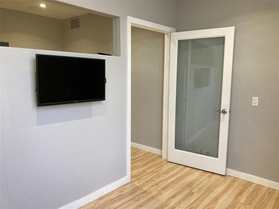 Office 9