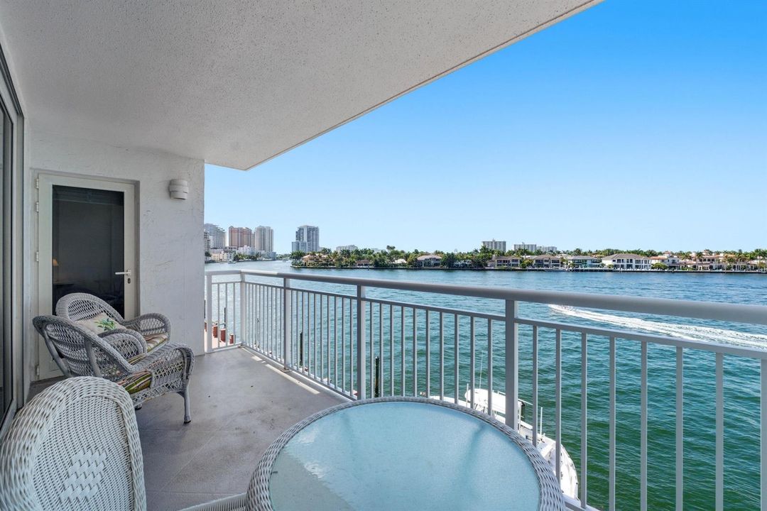 511 Bayshore Dr U410 _010