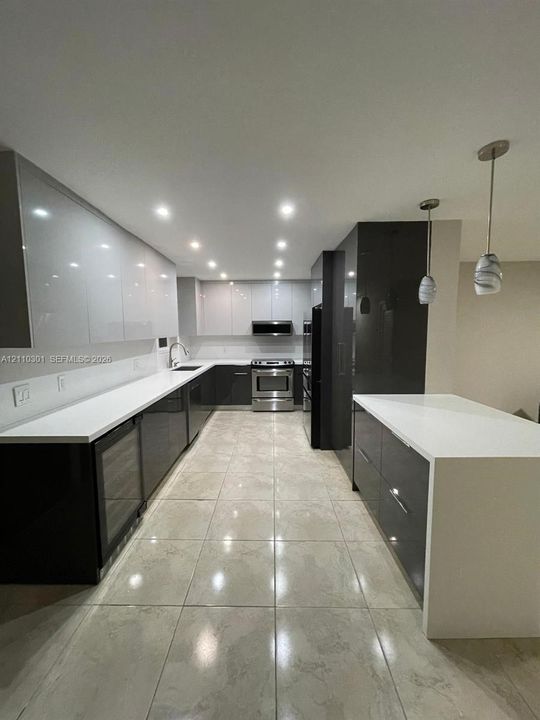For Rent: $5,800 (4 beds, 3 baths, 1900 Square Feet)